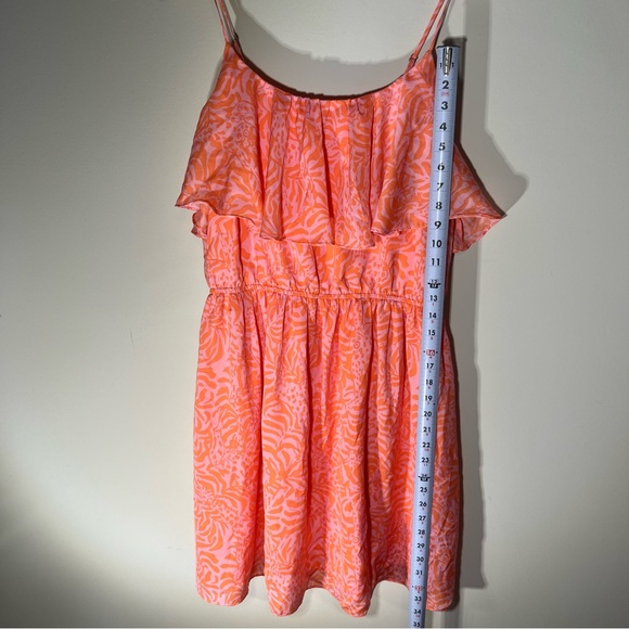 Lilly Pulitzer Vibrant Coral and Pink Dress with Giraffe & Leaf Design - Picture 12 of 13